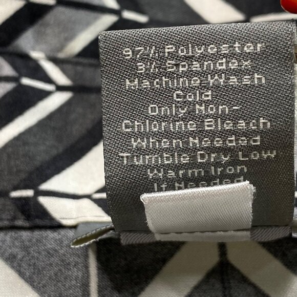 Ann Taylor‎ Shirt Women's 10 Black White Zigzag Button-Down Blouse Silky Office - Picture 4 of 11